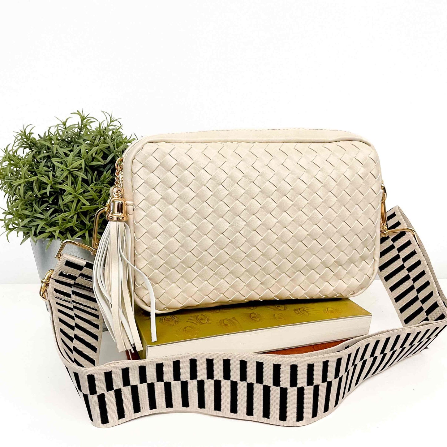 Woven Willow Camera Crossbody Bag: Cream